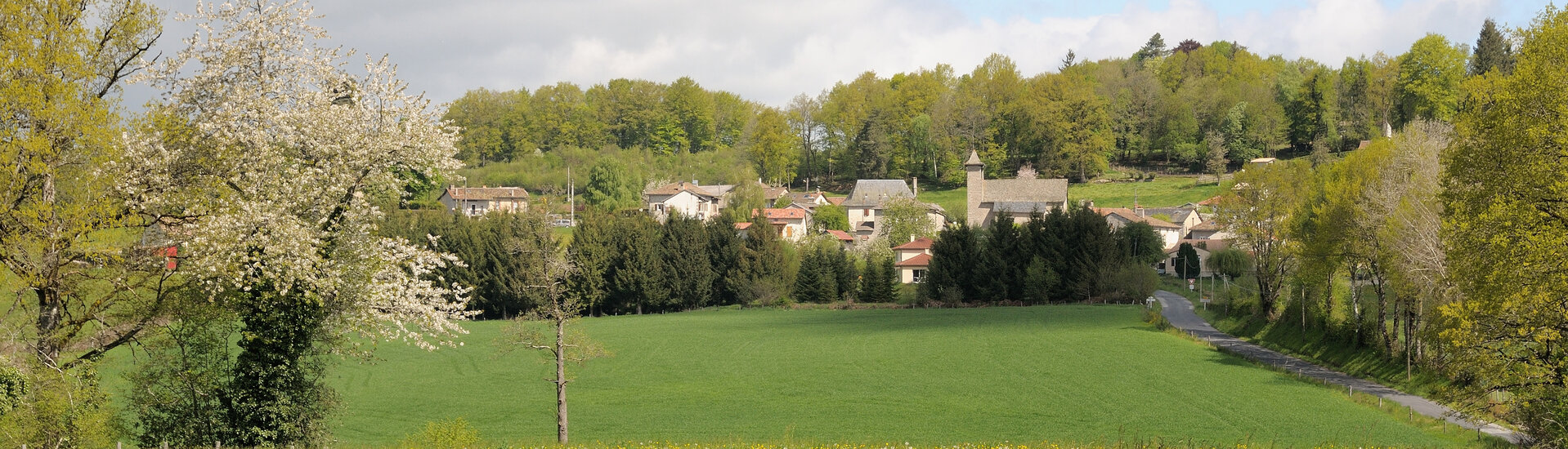 Mairie de Roumégoux (Cantal)