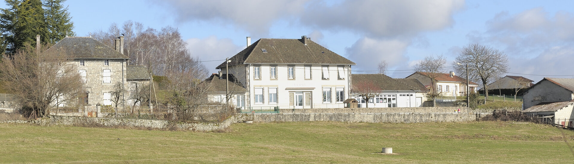 Mairie de Roumégoux (Cantal)