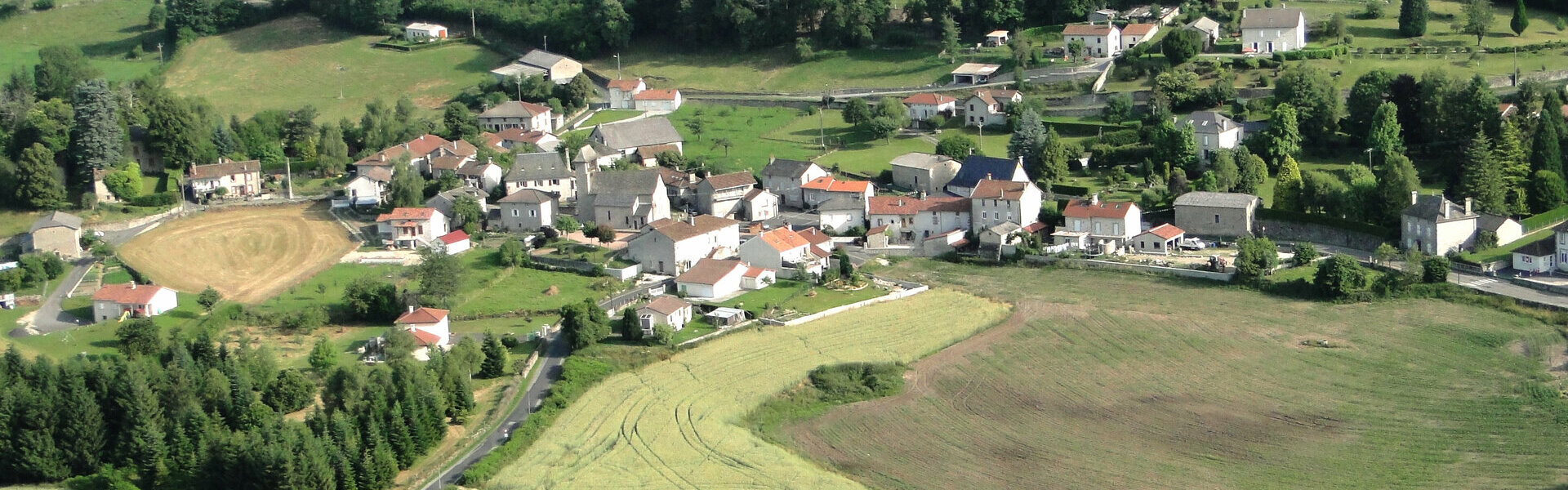 Bienvenue à Roumégoux dans le Cantal